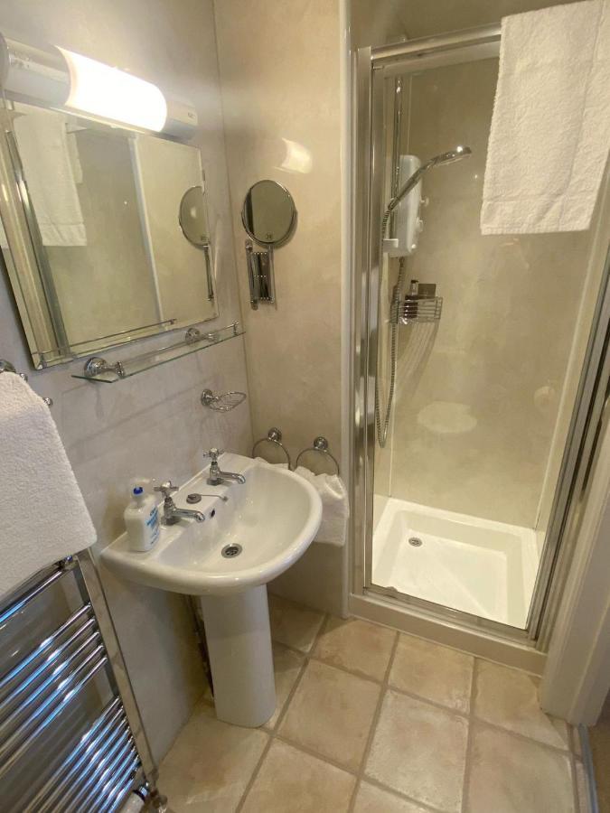 Landguard Lodge Guest House Shipley  Extérieur photo
