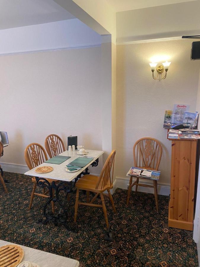 Landguard Lodge Guest House Shipley  Extérieur photo